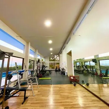 Cr Mariposa Rentals Comfortable Penthouse, Ac, Pool, Gym, Tennis Santa Ana  Buitenkant foto