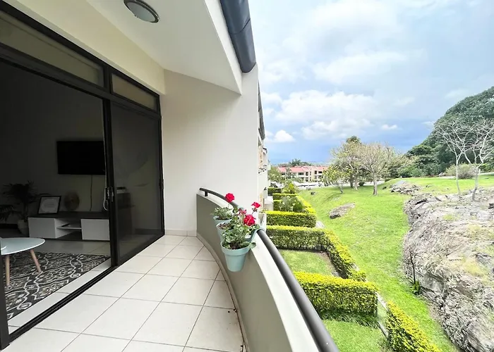 Cr Mariposa Rentals Comfortable Penthouse, Ac, Pool, Gym, Tennis