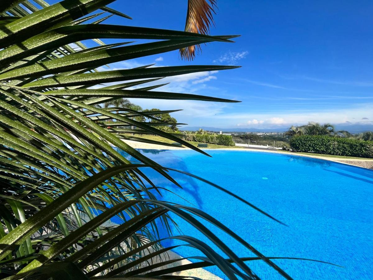 Cr Mariposa Comfortable Penthouse, Ac, Pool, Gym, Tennis *
