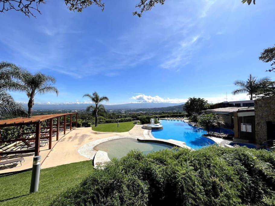 Cr Mariposa Comfortable Penthouse, Ac, Pool, Gym, Tennis Apartment